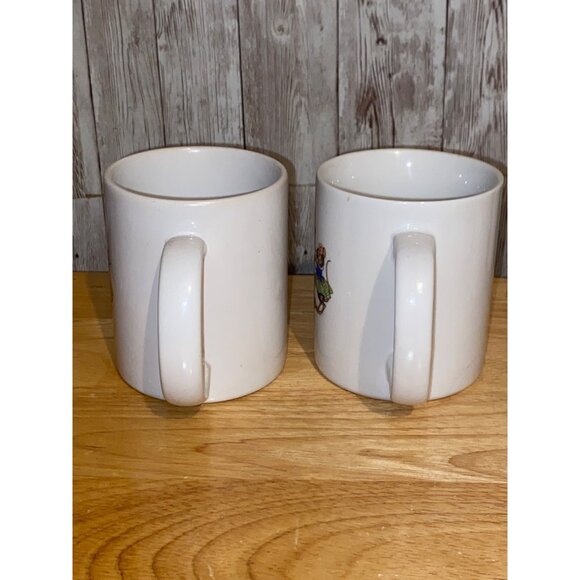 Vintage Ceramic Set of 2 Mugs with Whimsical Garden Gnome & Mouse Dancing Design - Picture 4 of 9